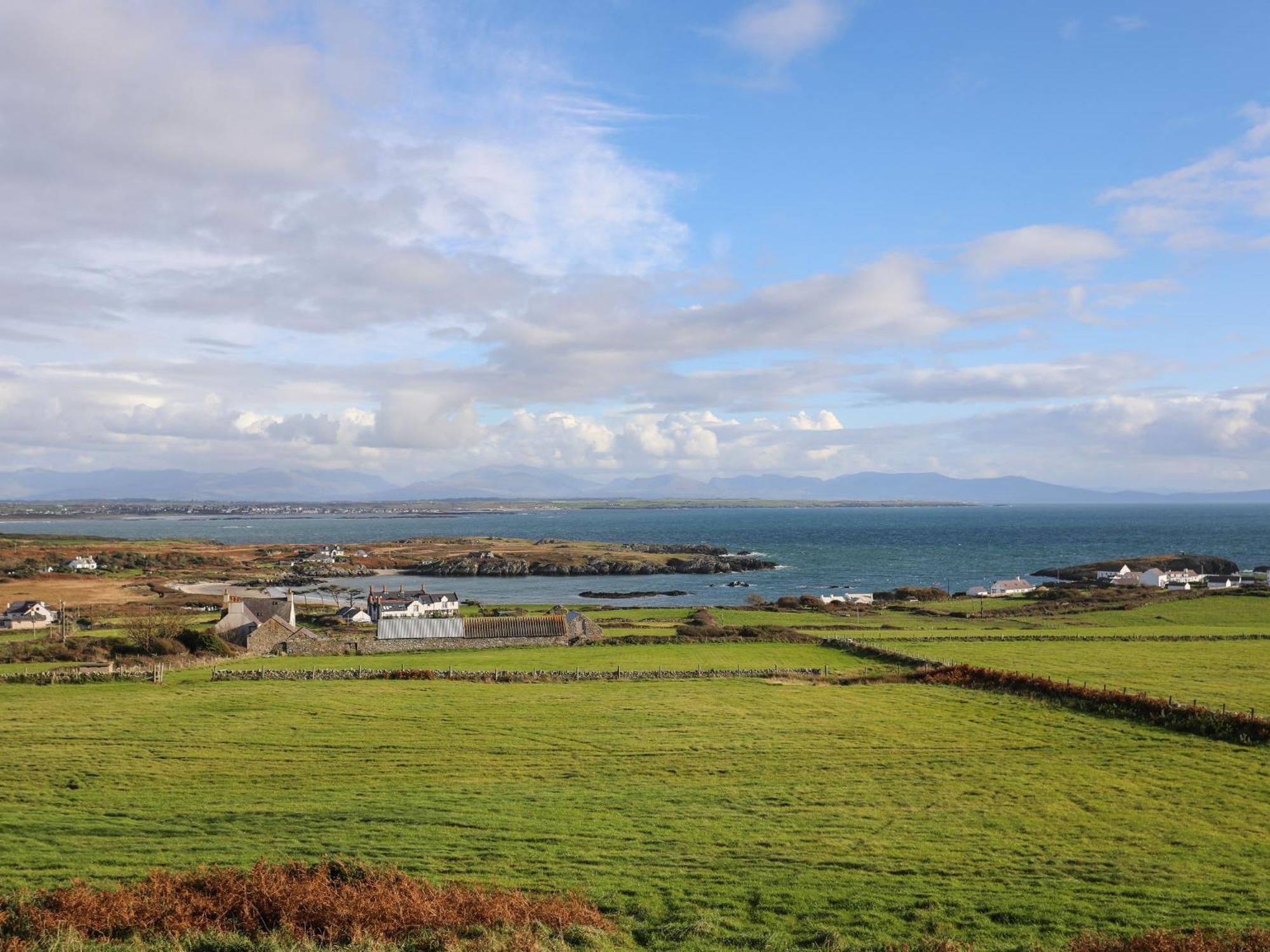 Cabbage Patch Villa Rhoscolyn Buitenkant foto